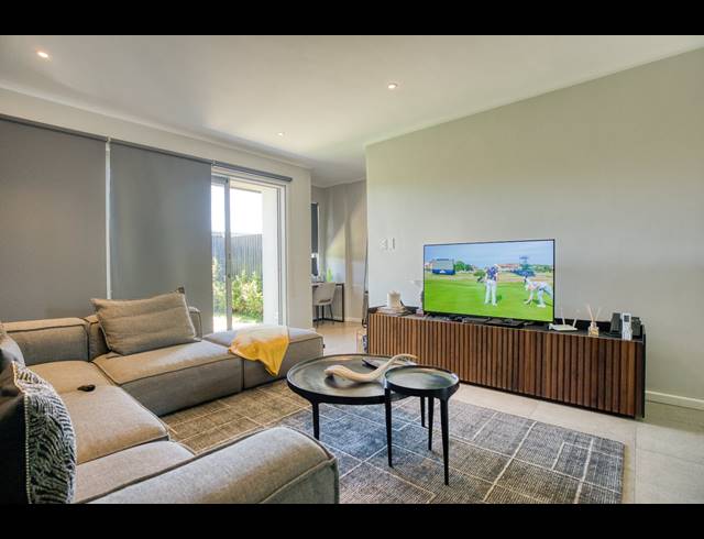 3 BEDROOM TOWNHOUSE FOR SALE IN ZULULAMI LUXURY COASTAL ESTATE